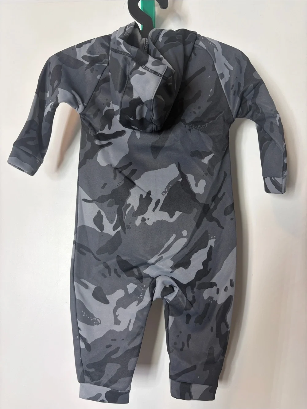 adidas Gray & Black Camo Zip-Up One-Piece Bodysuit 9m. nwt